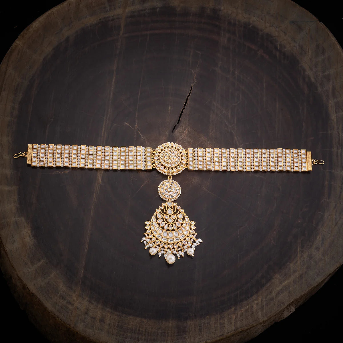 Kundan Tikka gorgeous Kundan Sheshphool for a wedding