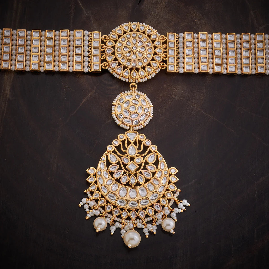 Kundan Tikka gorgeous Kundan Sheshphool for a wedding