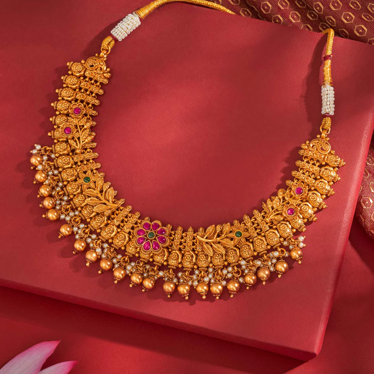 Flower Gold Antique Necklace