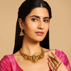 Antique Short Stylish Necklace