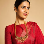 Antique White Beads Necklace