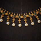 Antique White Stone Short Necklace Set