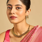 Flower Design short antique necklace