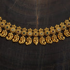 Flower Design short antique necklace