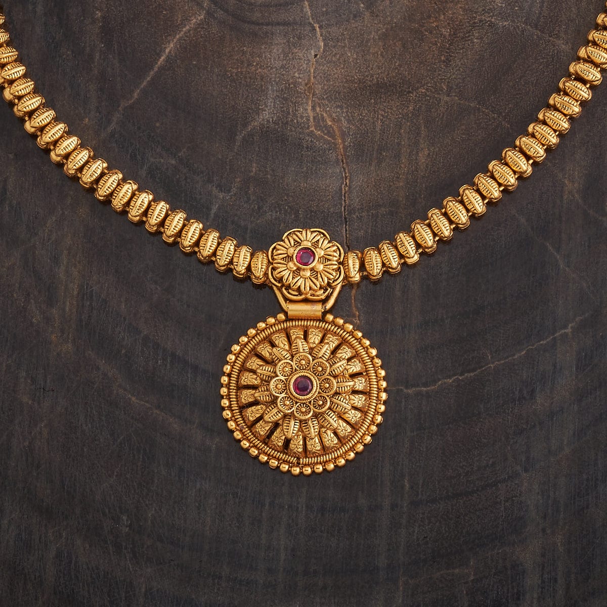 Short Golden Antique Necklace Set