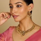 White Stone Gold Antique Necklace Set