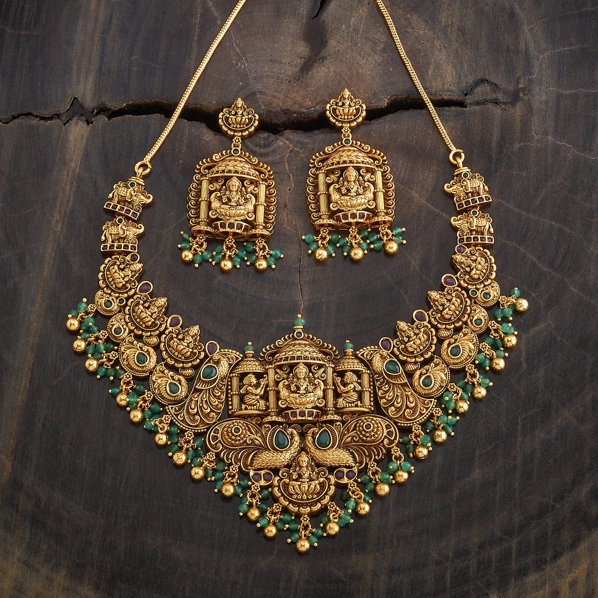 Green Stone Antique Necklace