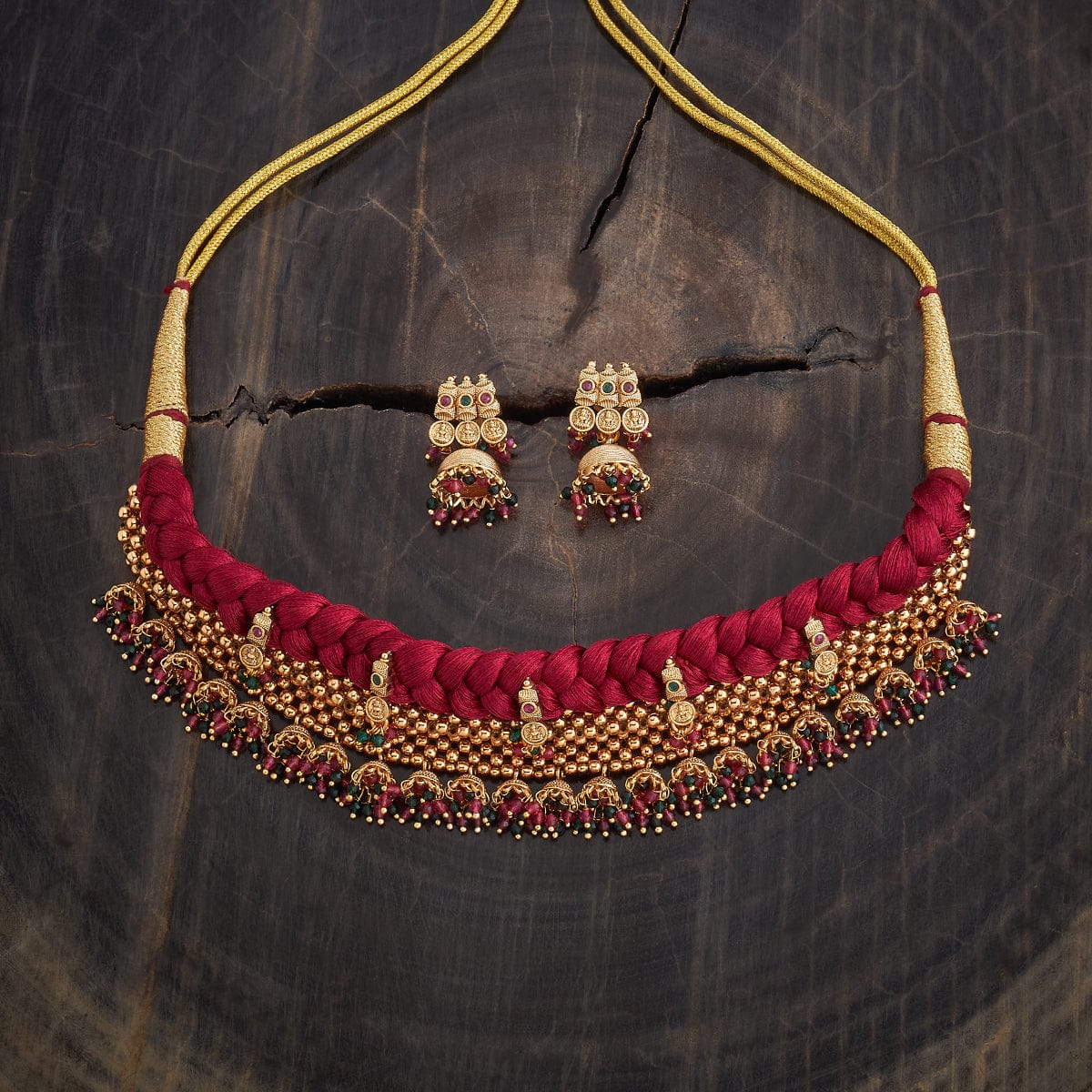 Red Stone Antique Short Necklace