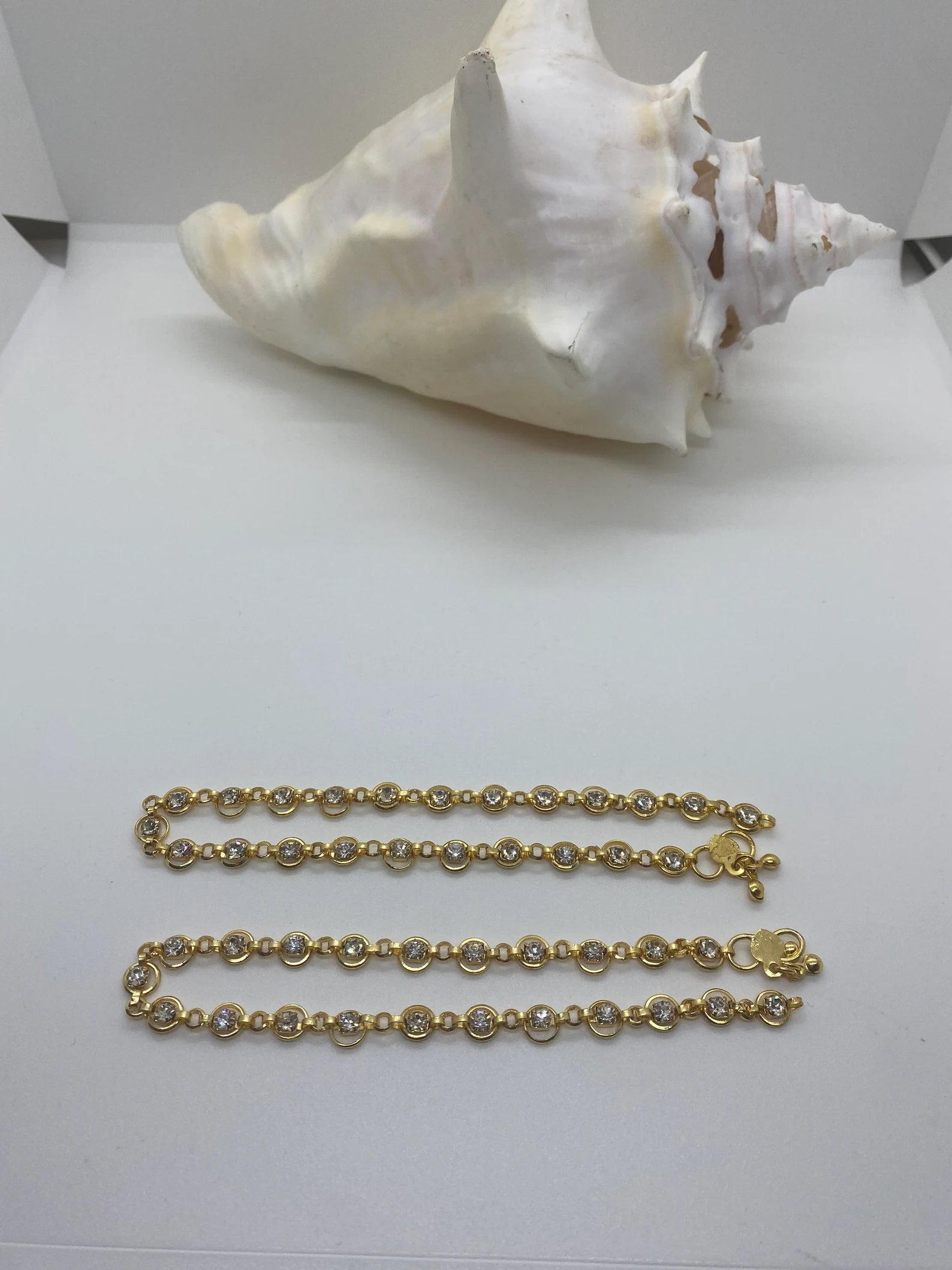 Bollywood jewellery, gold color anklets. Indian jewelry