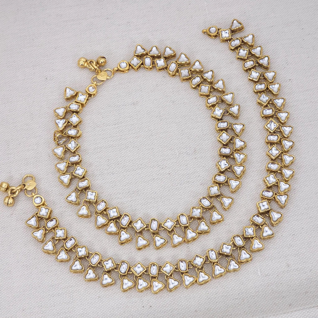 Amisha Gold Plated Kundan Chain Anklet  Indian Bridal Payal  Dainty Tradition & Boho Ankle Bracelet Gift for Her
