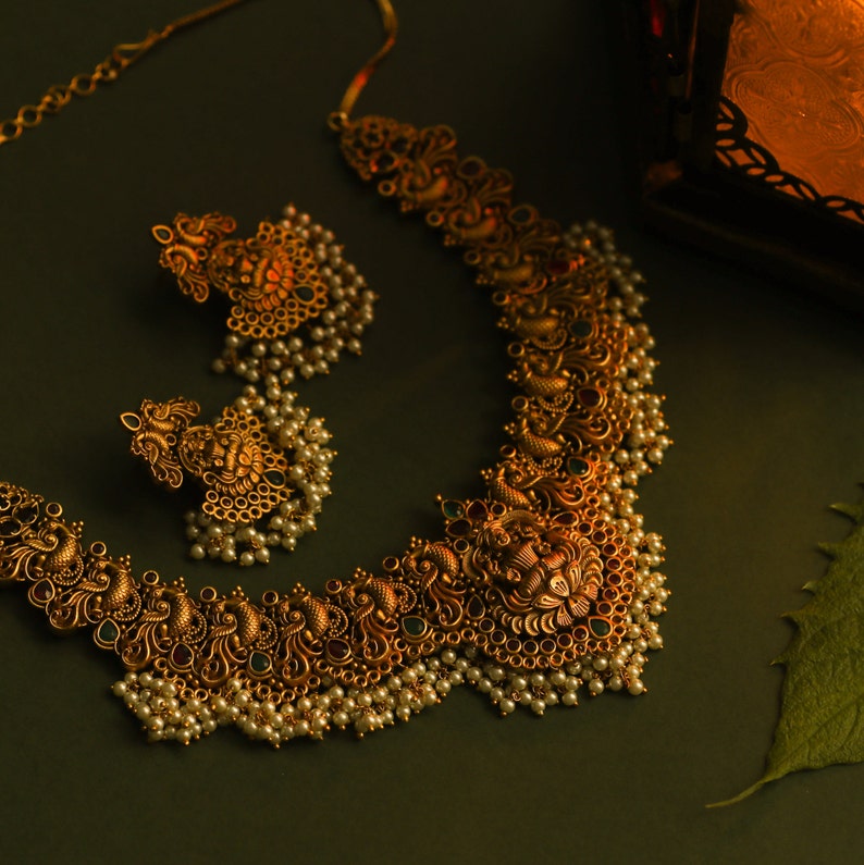 Cira Antique Gold Plated Short Necklace & Chandbali Earring Indian Jewelry Set