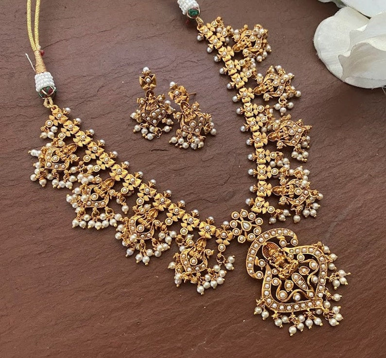 Kemp Choker Necklace_ Guttapusalu Lakshmi Necklace _south Indian Necklace Set_