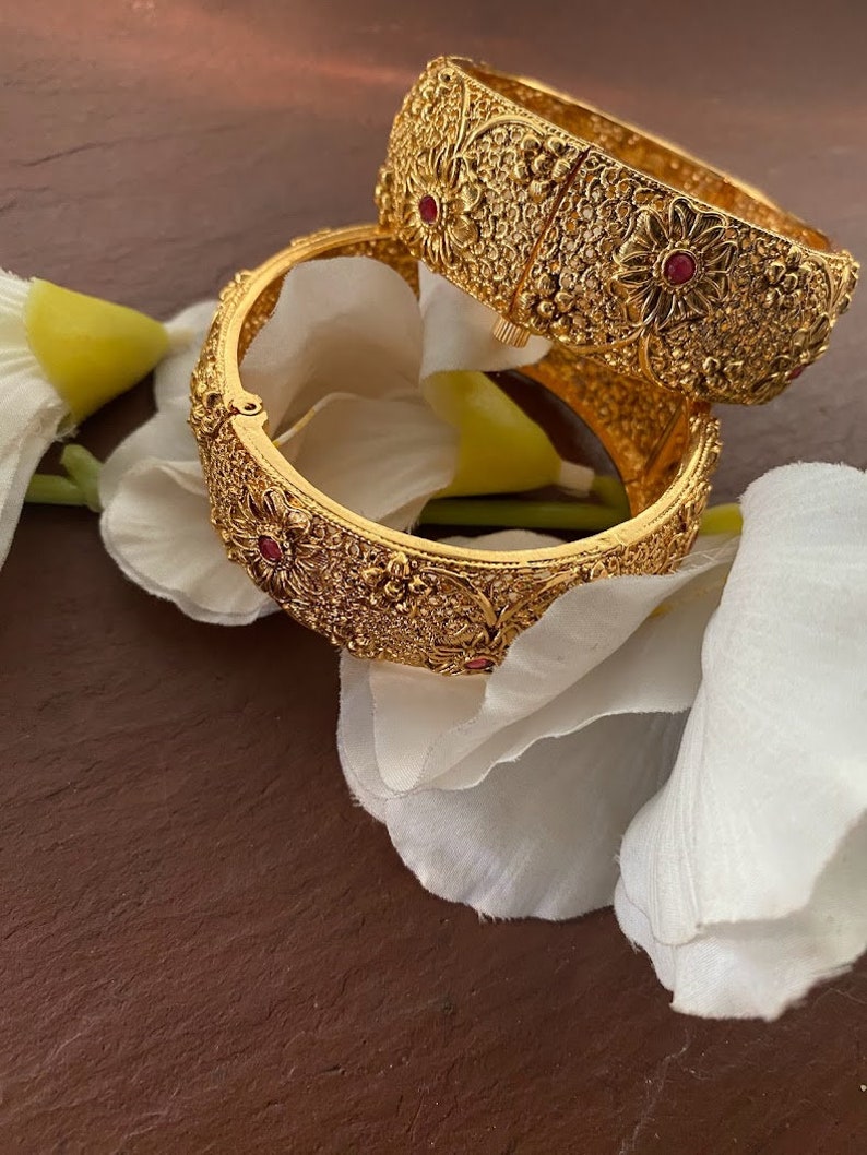 Buy Gold Bangles_ Indian Bangles_ Antique Gold Kada_ Openable Bangles_