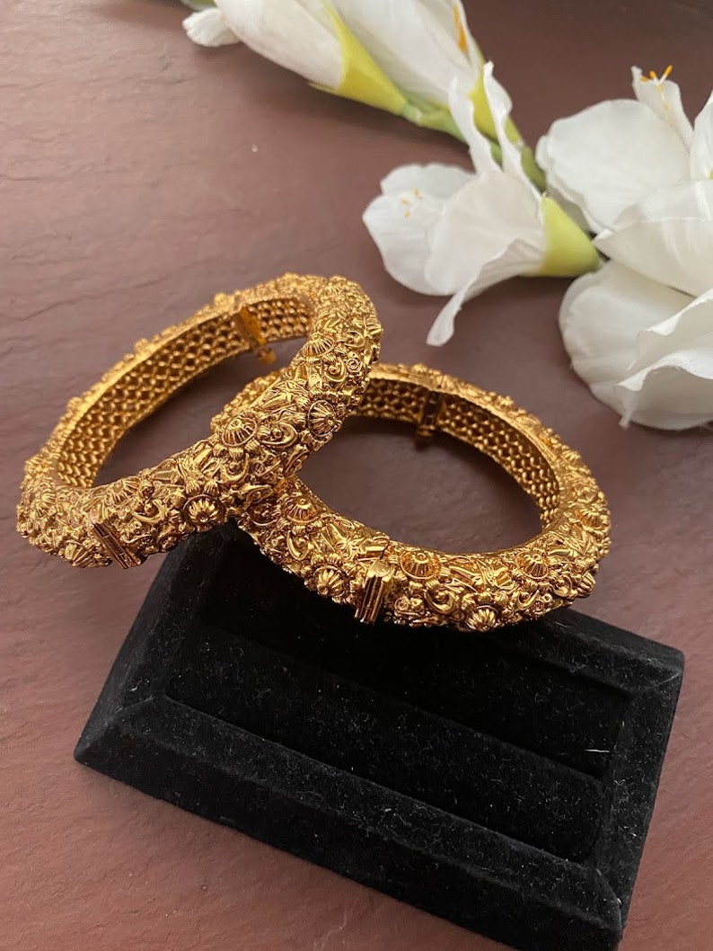 Buy Gold Bangles_indian Bangles_antique Gold Kada_floral Bangles_temple Jewelry_amrapali Bangles_