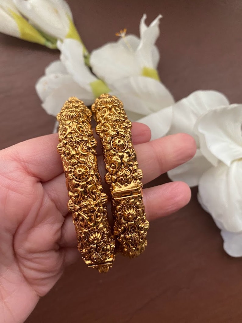 Buy Gold Bangles_indian Bangles_antique Gold Kada_floral Bangles_temple Jewelry_amrapali Bangles_