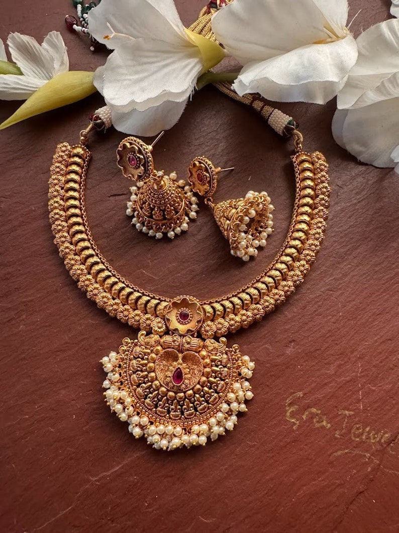 Kemp Necklace_ Ruby Necklace_ Matte Gold Necklace_temple Jewelry