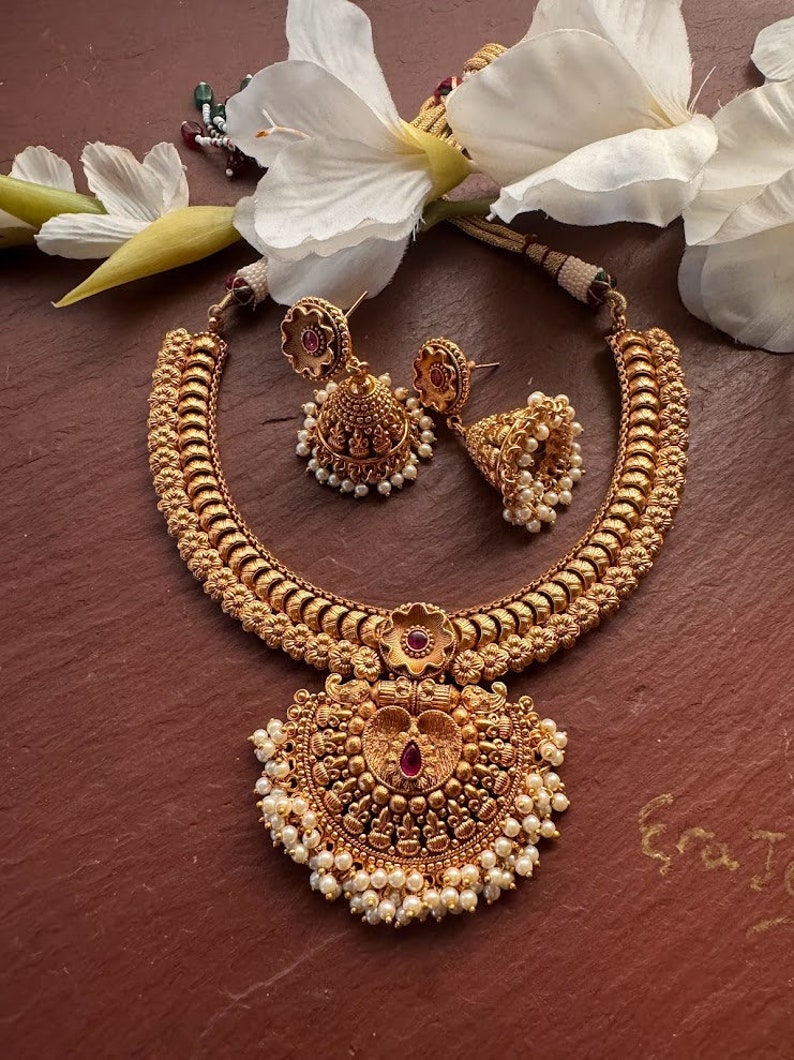 Kemp Necklace_ Ruby Necklace_ Matte Gold Necklace_temple Jewelry