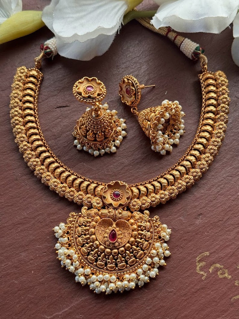 Kemp Necklace_ Ruby Necklace_ Matte Gold Necklace_temple Jewelry