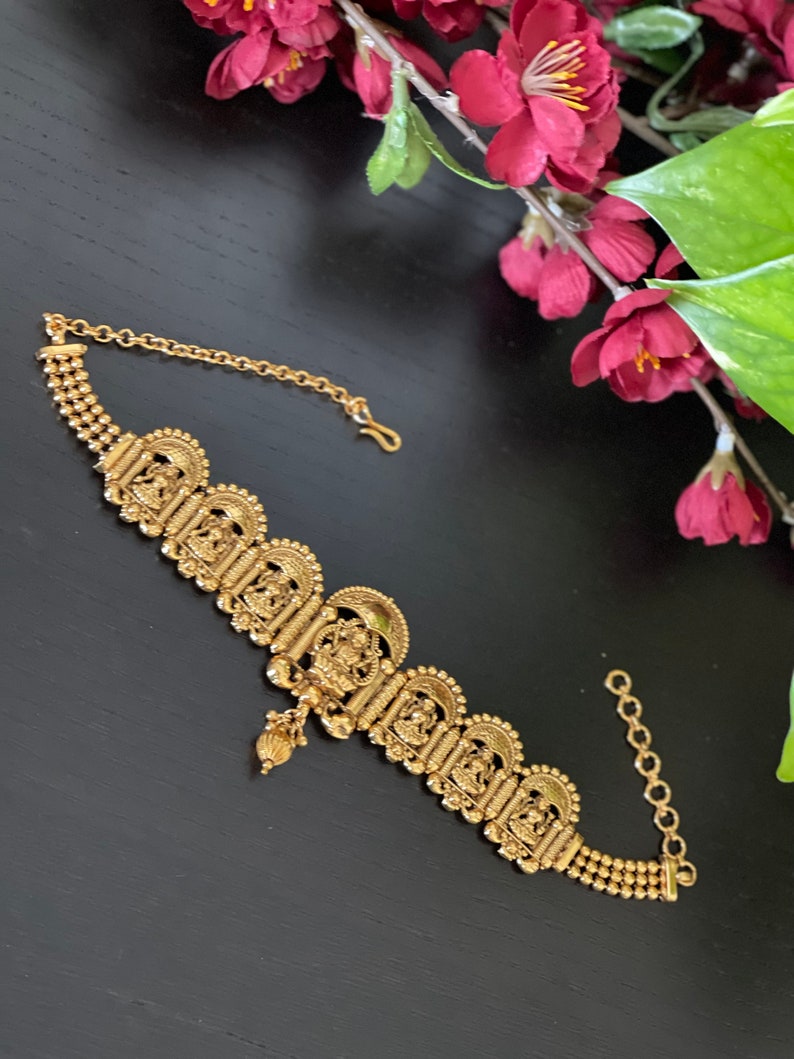 Single Antique Gold Finished Lakshmi Devi Armlet _ Bajuband _