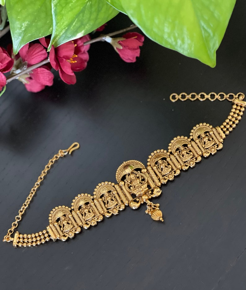 Single Antique Gold Finished Lakshmi Devi Armlet _ Bajuband _