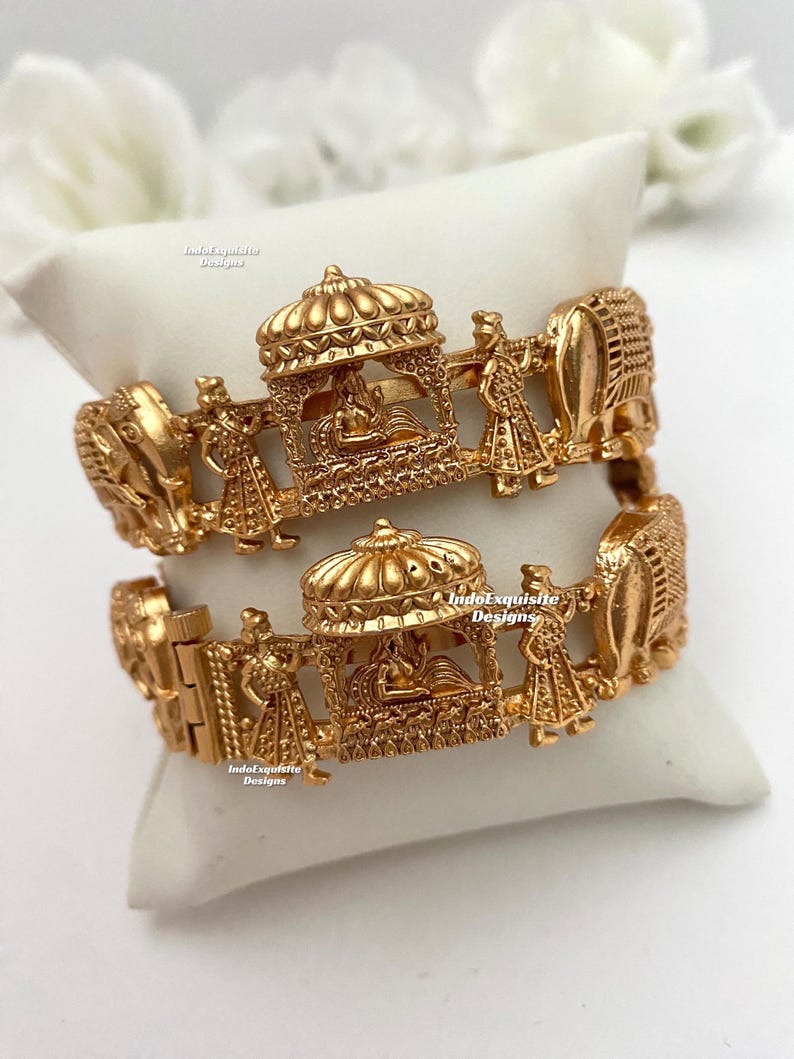 Buy Elegant Gold Plated Doli Barat Openable Screw Kada_