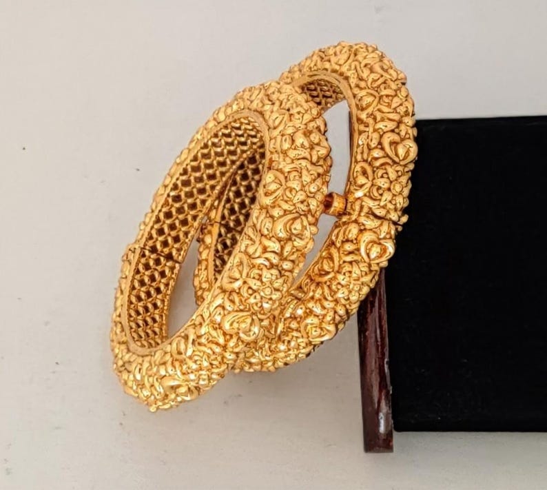 Buy Openable Gold Kada Pair_ Indian Bangles_ Antique Gold Bangles