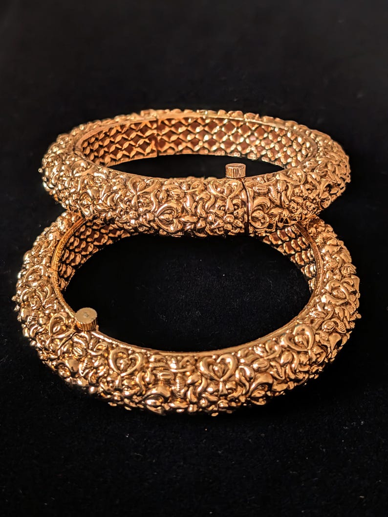 Buy Openable Gold Kada Pair_ Indian Bangles_ Antique Gold Bangles