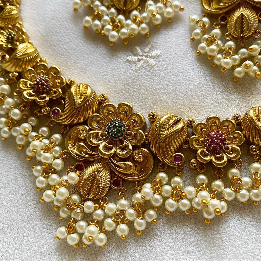 Antique matte CZ floral Paisley short set