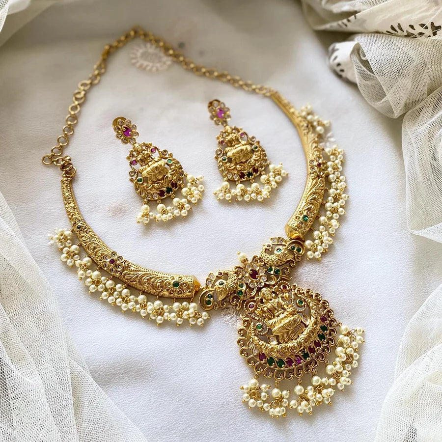 Traditional Lakshmi floral designer pipe set