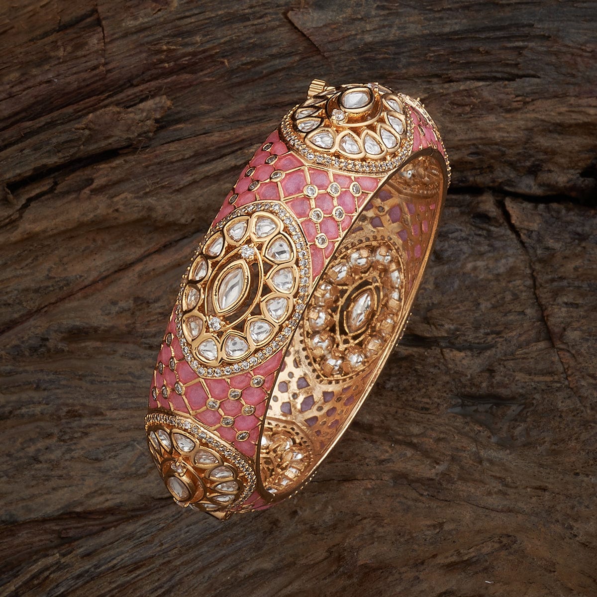 Kundan Bangle mesmerizing arrangement of Kundan stones