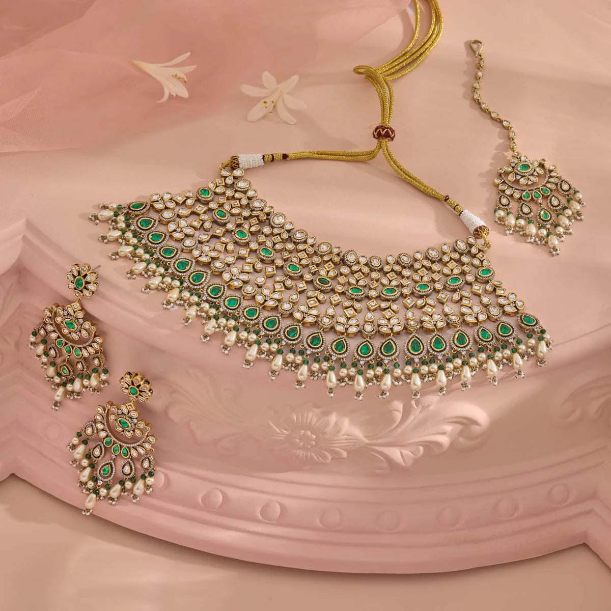 Kundan Necklace & Beads