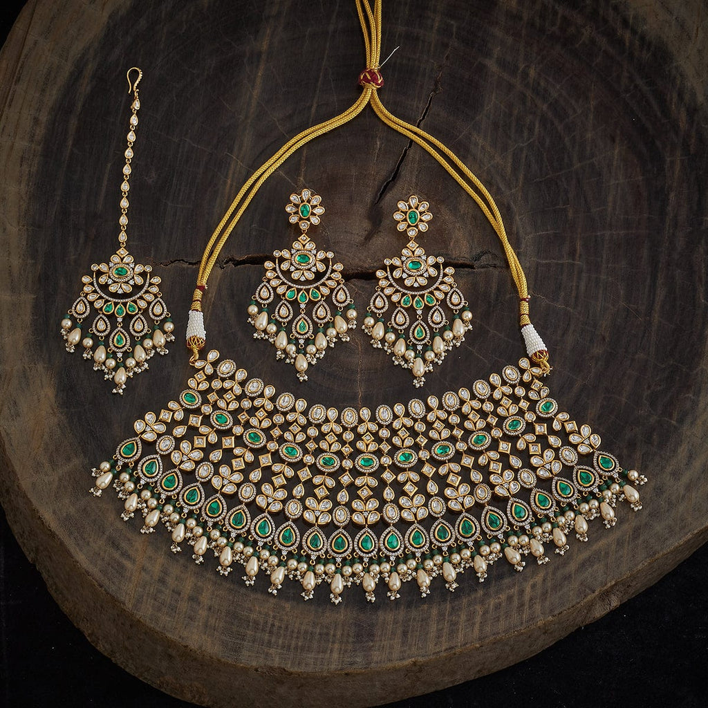 Kundan Necklace earrings and mangtika