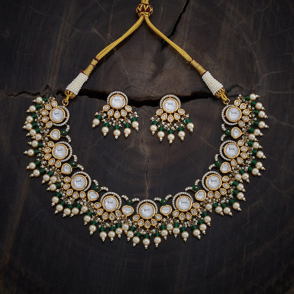 Kundan Necklace shine of the stones