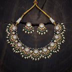 Kundan Necklace shine of the stones