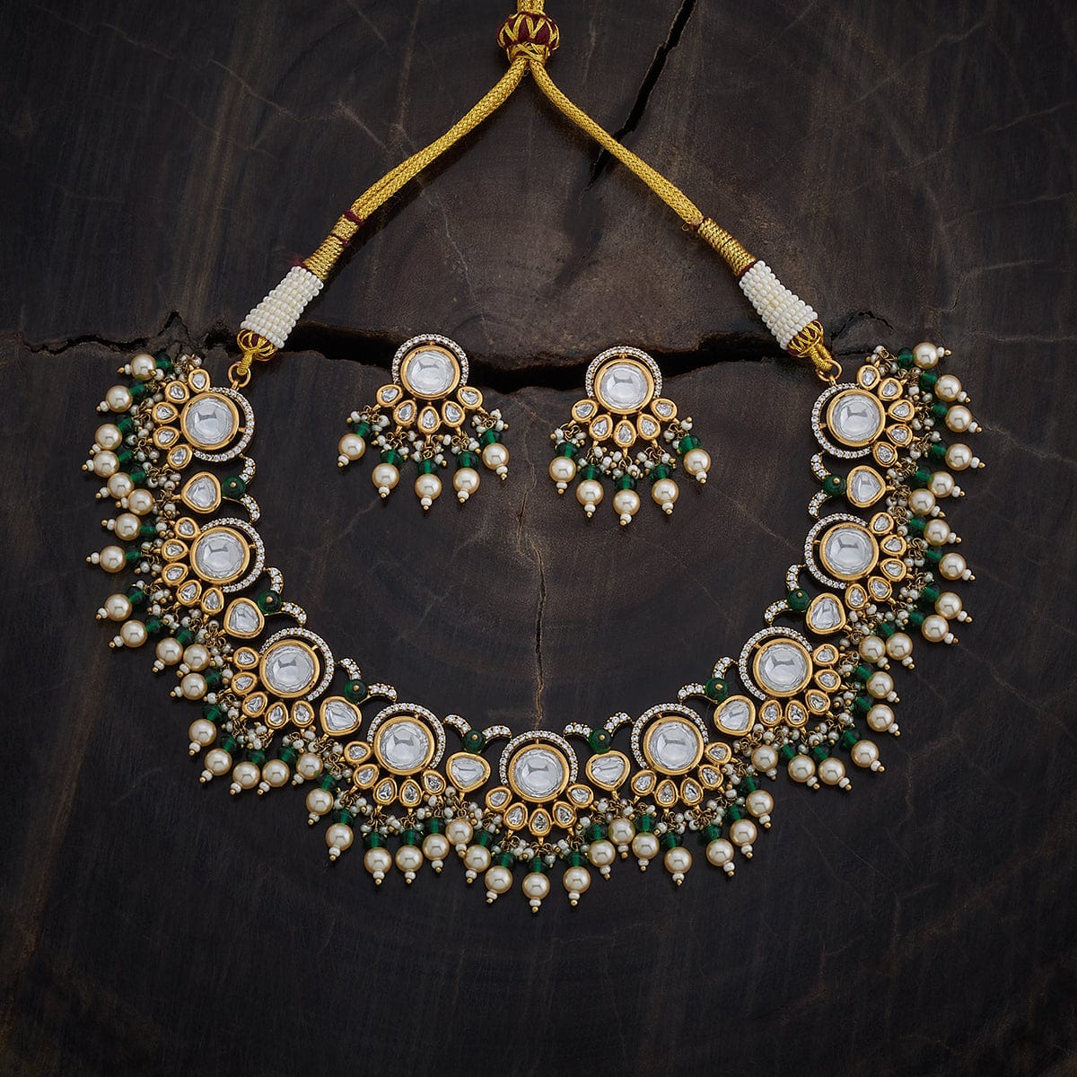 Kundan Necklace shine of the stones