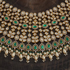 Kundan Necklace earrings and mangtika