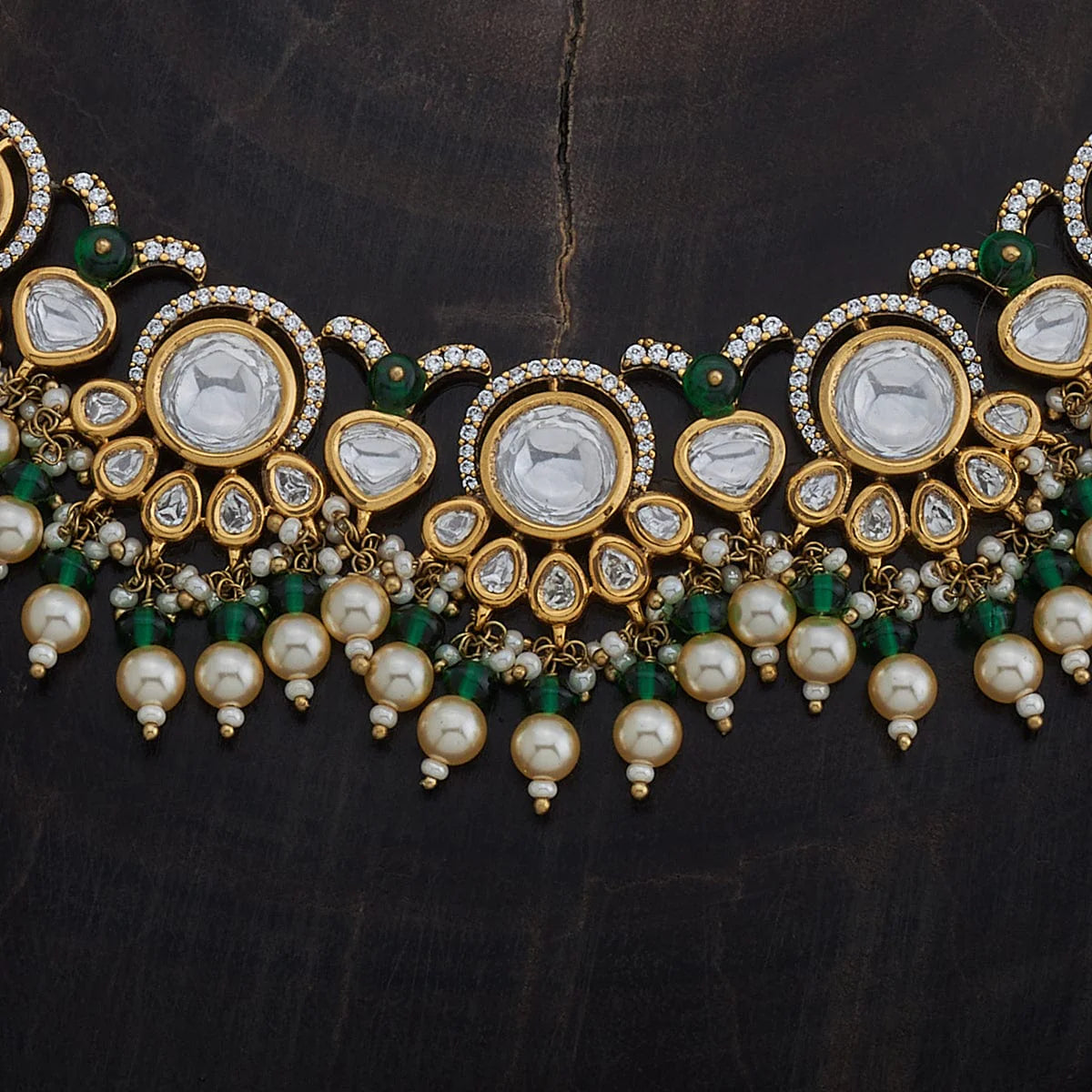 Kundan Necklace shine of the stones