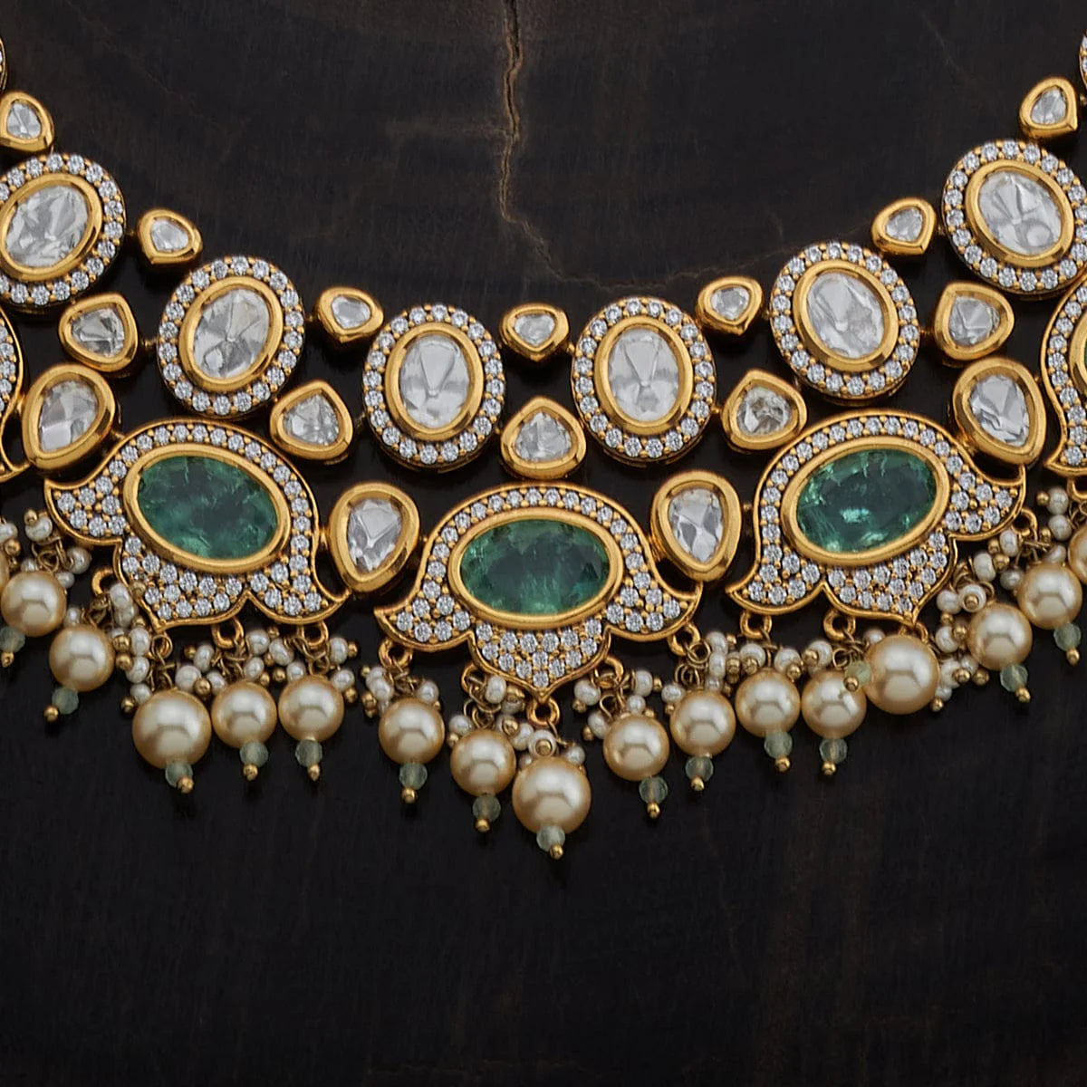 Kundan Necklace dazzling kundan stones