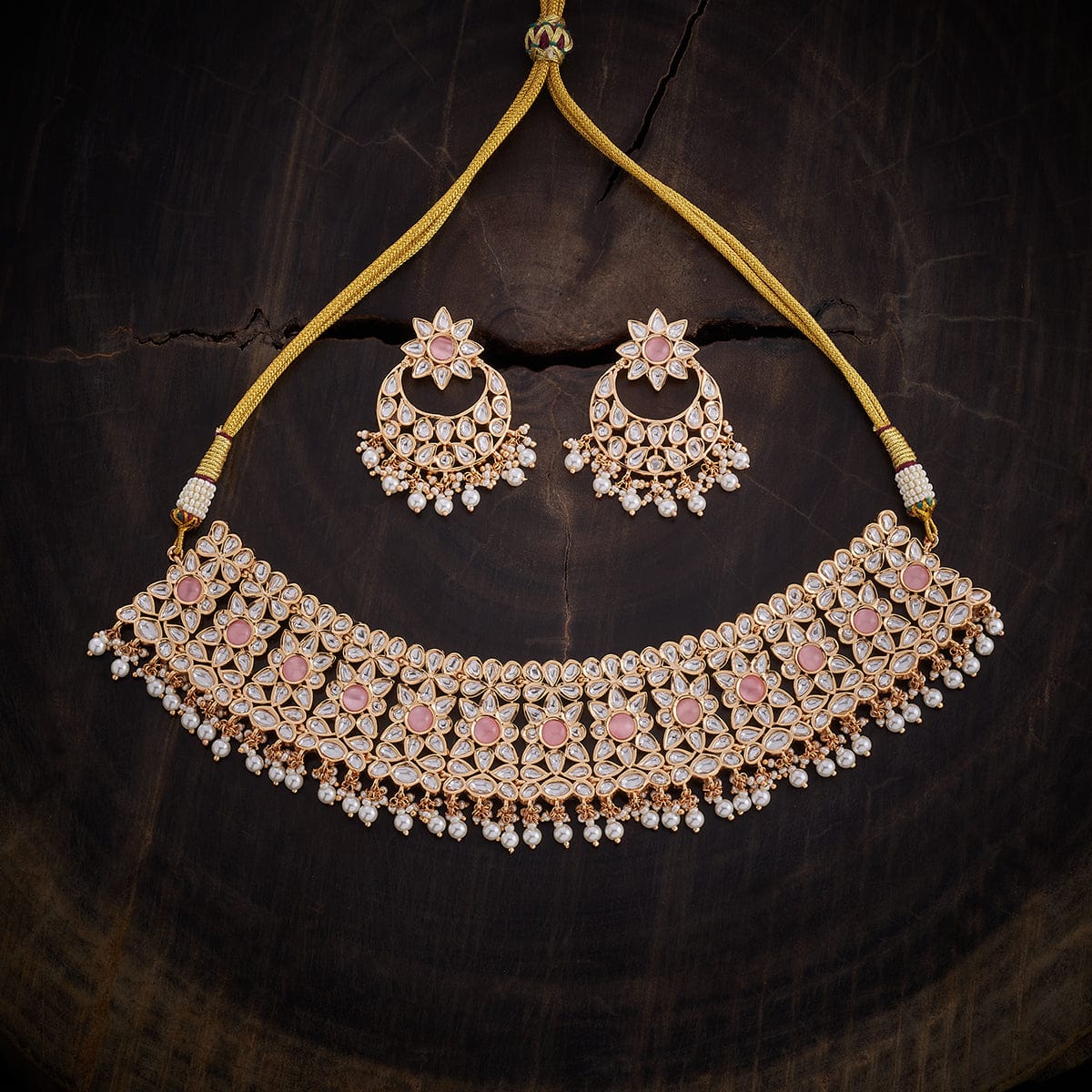 Kundan Necklace weighty appearance
