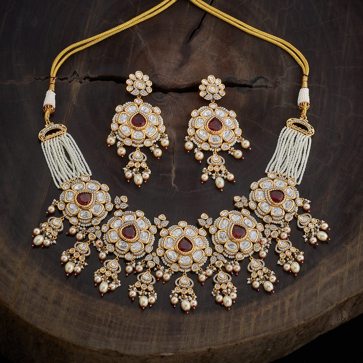 Kundan Necklace Introducing the dazzling