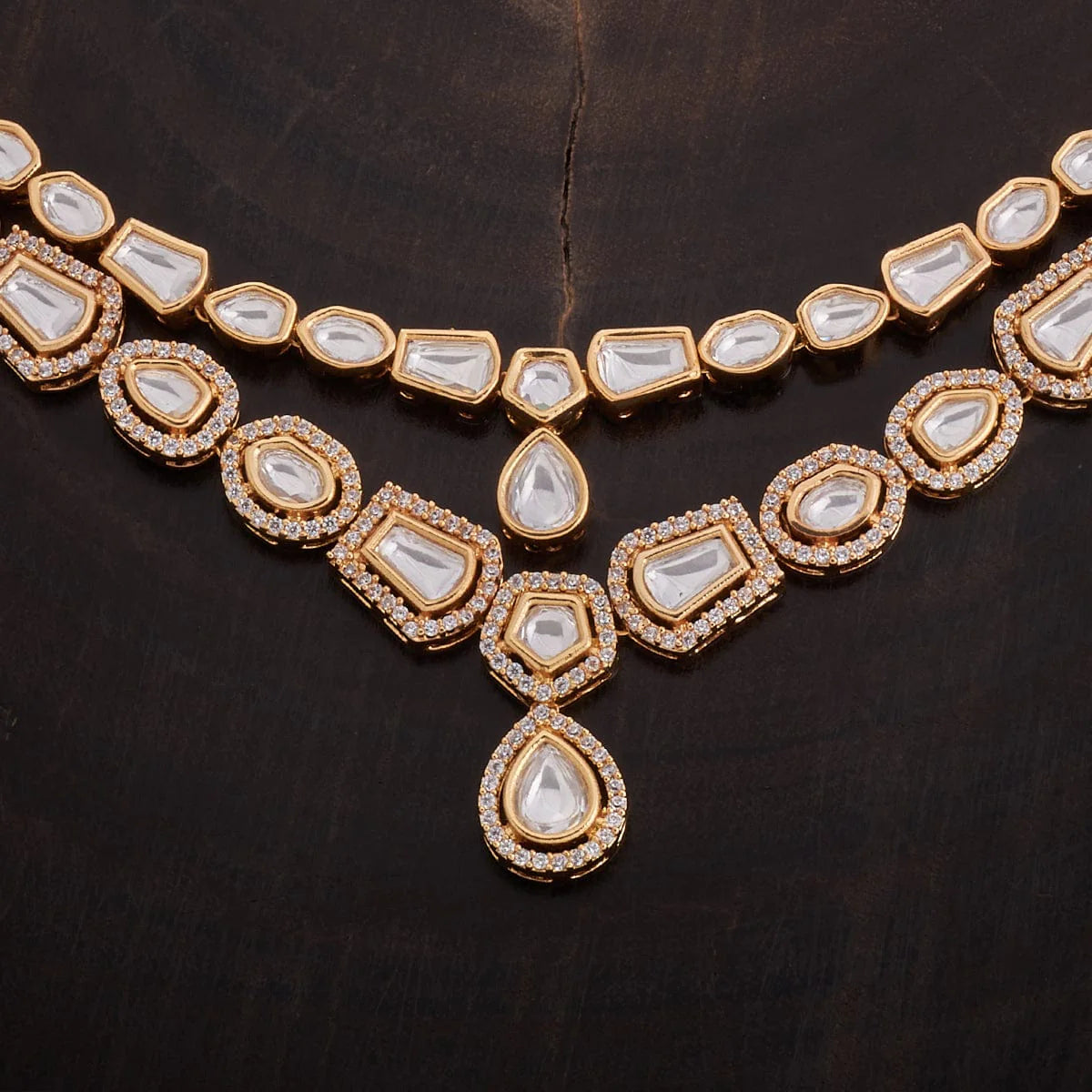 Kundan Necklace  personification