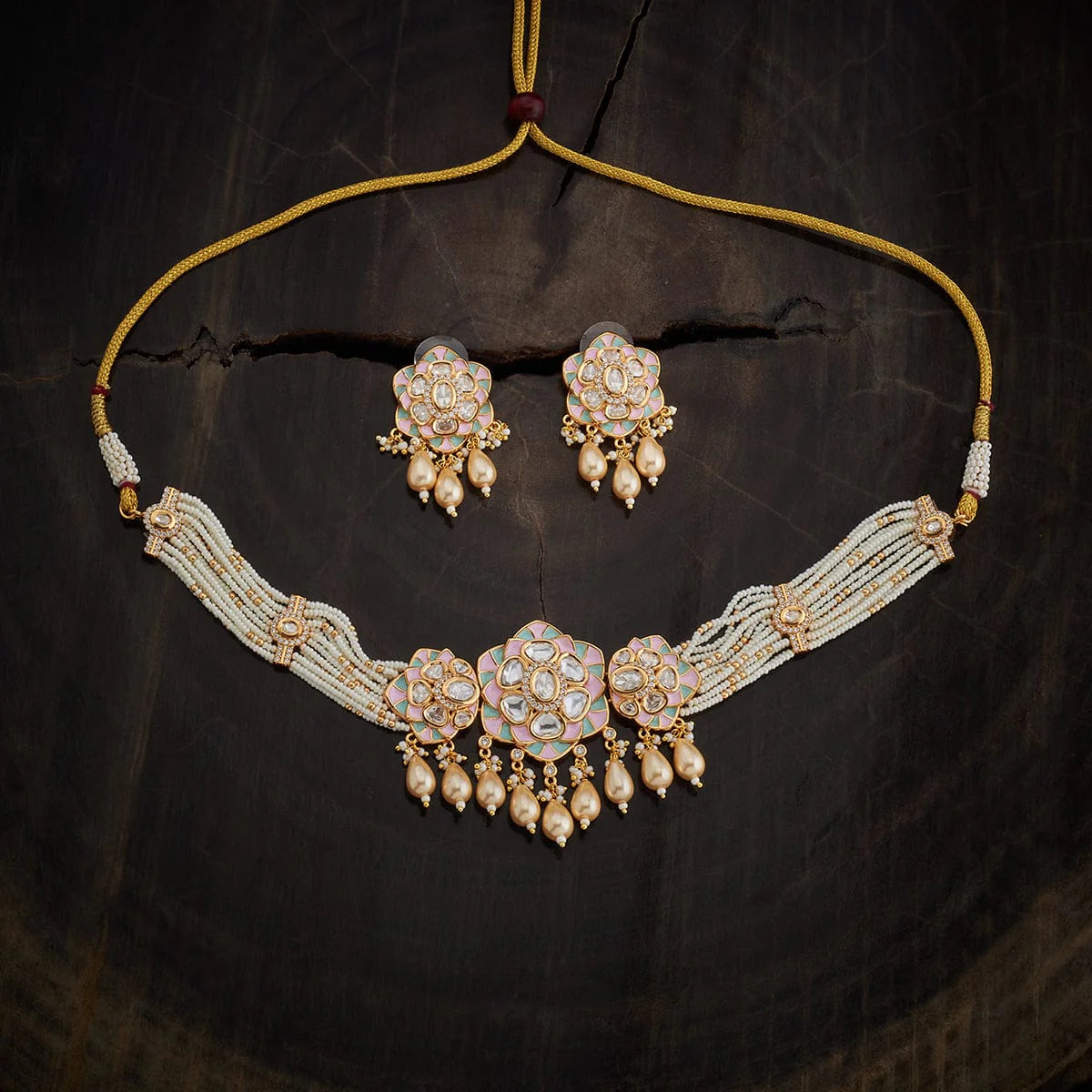 Kundan Necklace party outfit