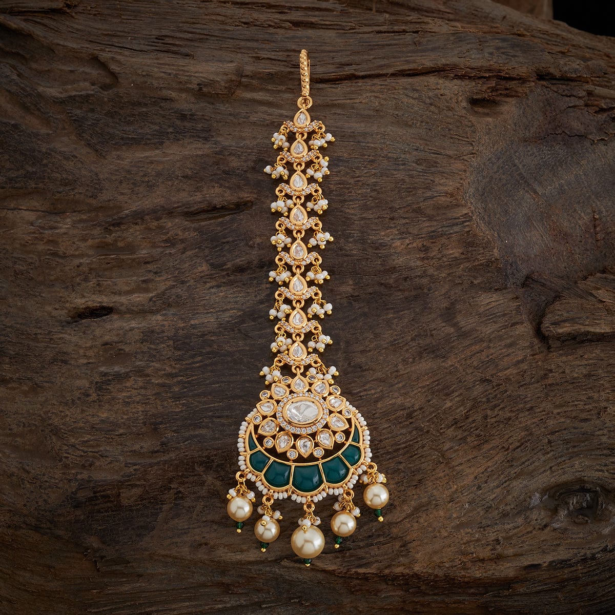 Kundan Tikka adiant kundan stones