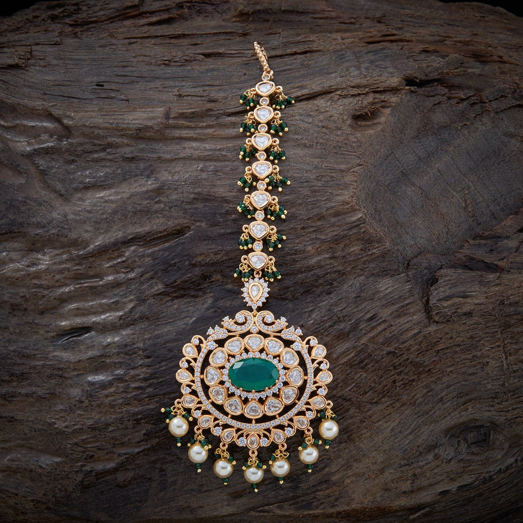 Kundan Tikka shine will make you the centre of attention