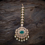 Kundan Tikka shine will make you the centre of attention