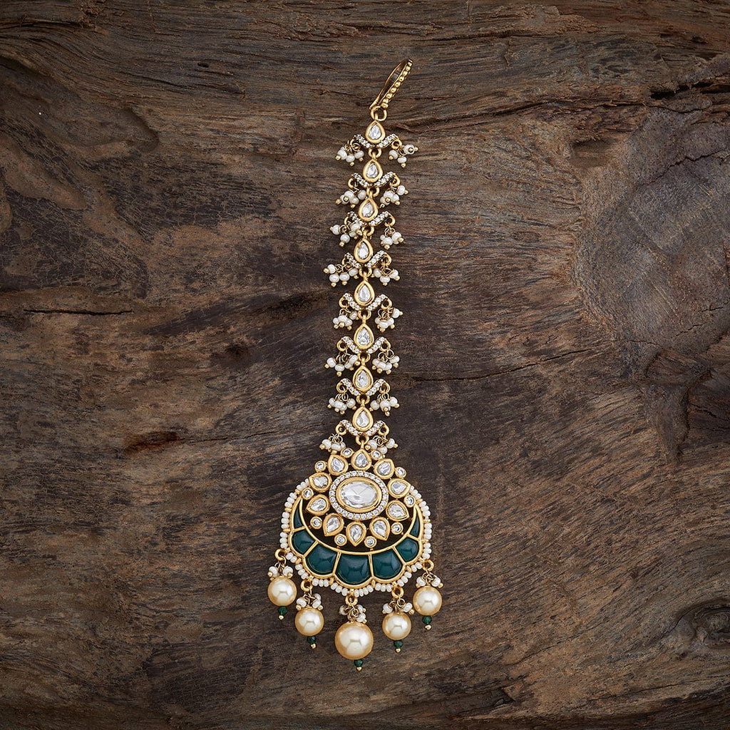 Kundan Tikka adiant kundan stones