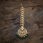 Kundan Tikka fashion statement