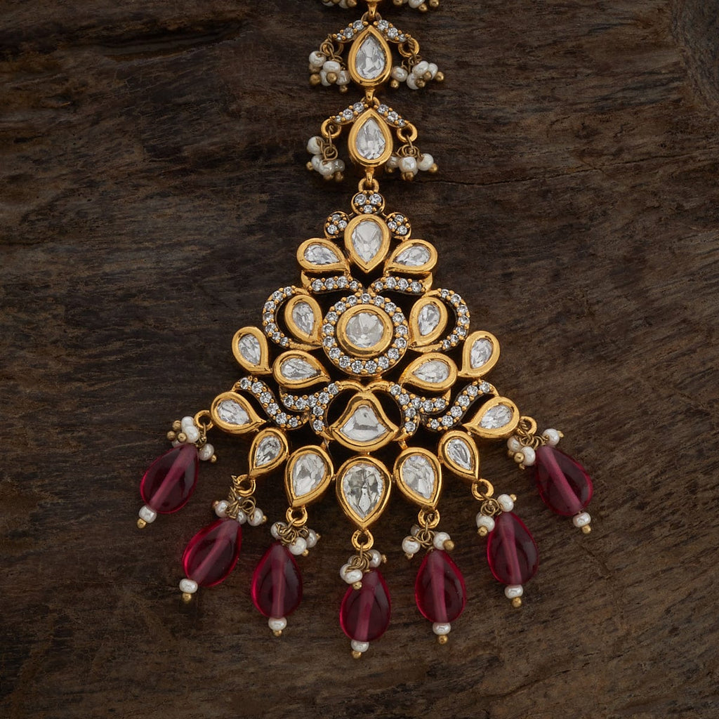 Kundan Tikka Enjoy being the centre