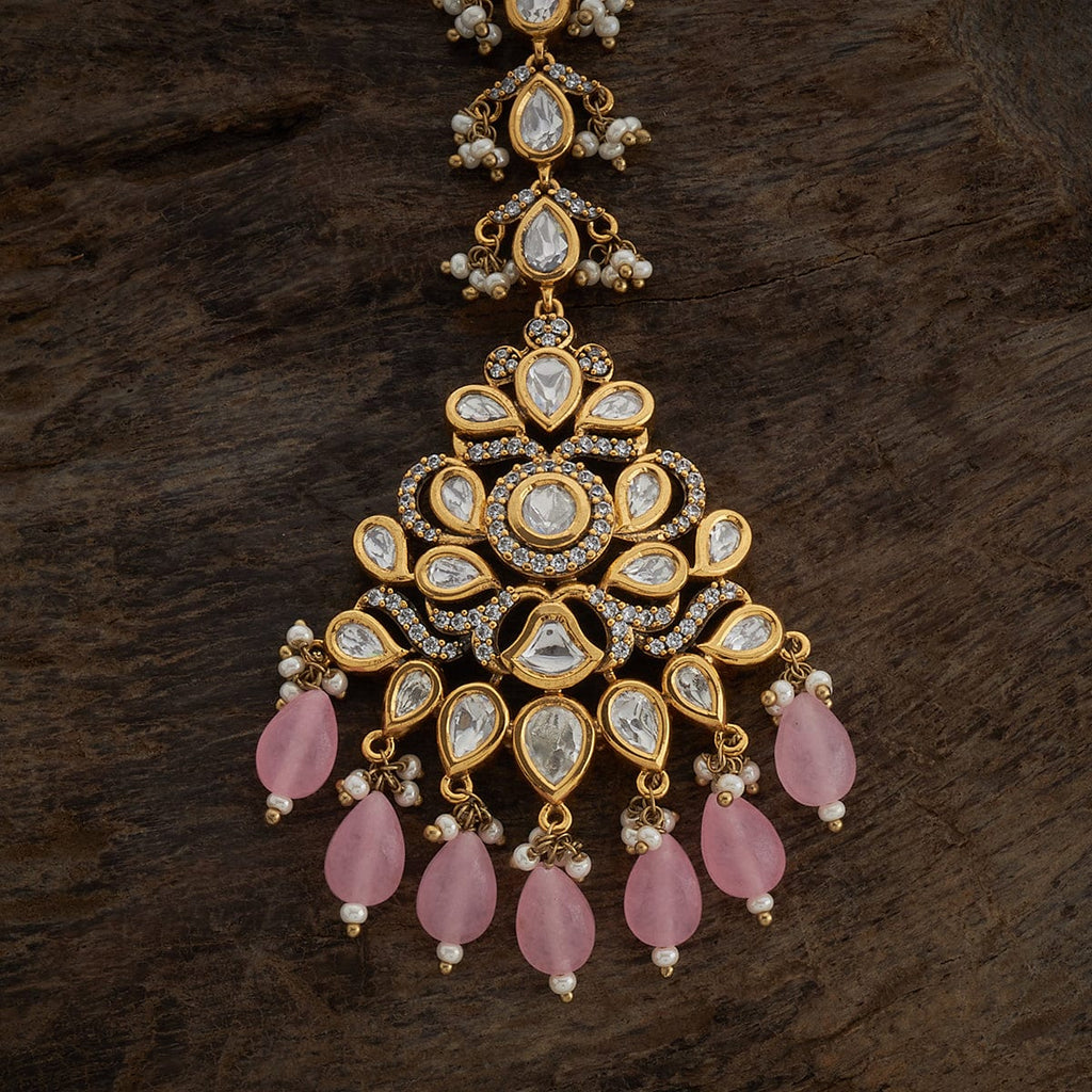 Kundan Tikka Enjoy being the centre