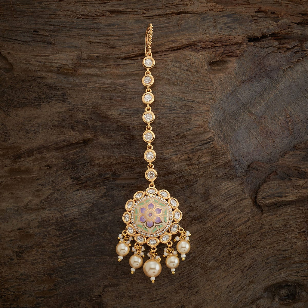 Kundan Tikka Elevate your style with our exquisite Kundan Tikka